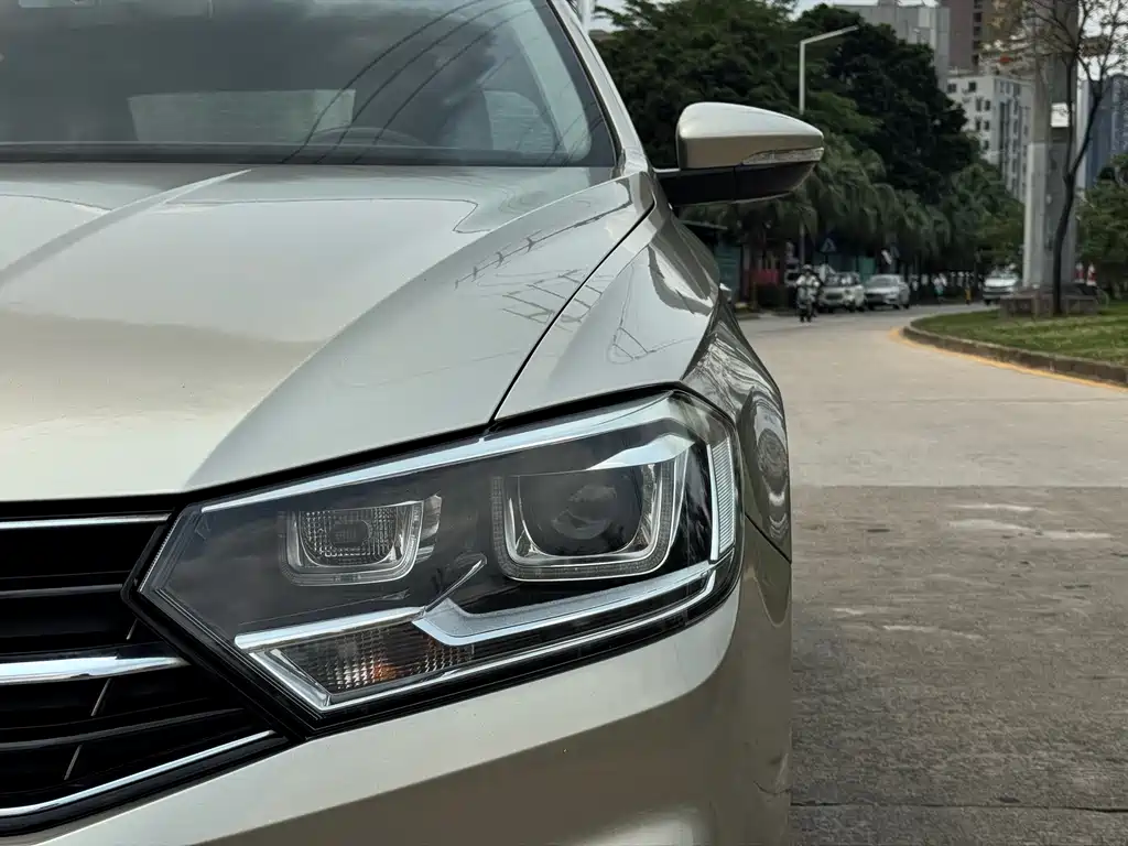 Bora 2018 1.5L automatic comfort model купить на сайте DeffCars