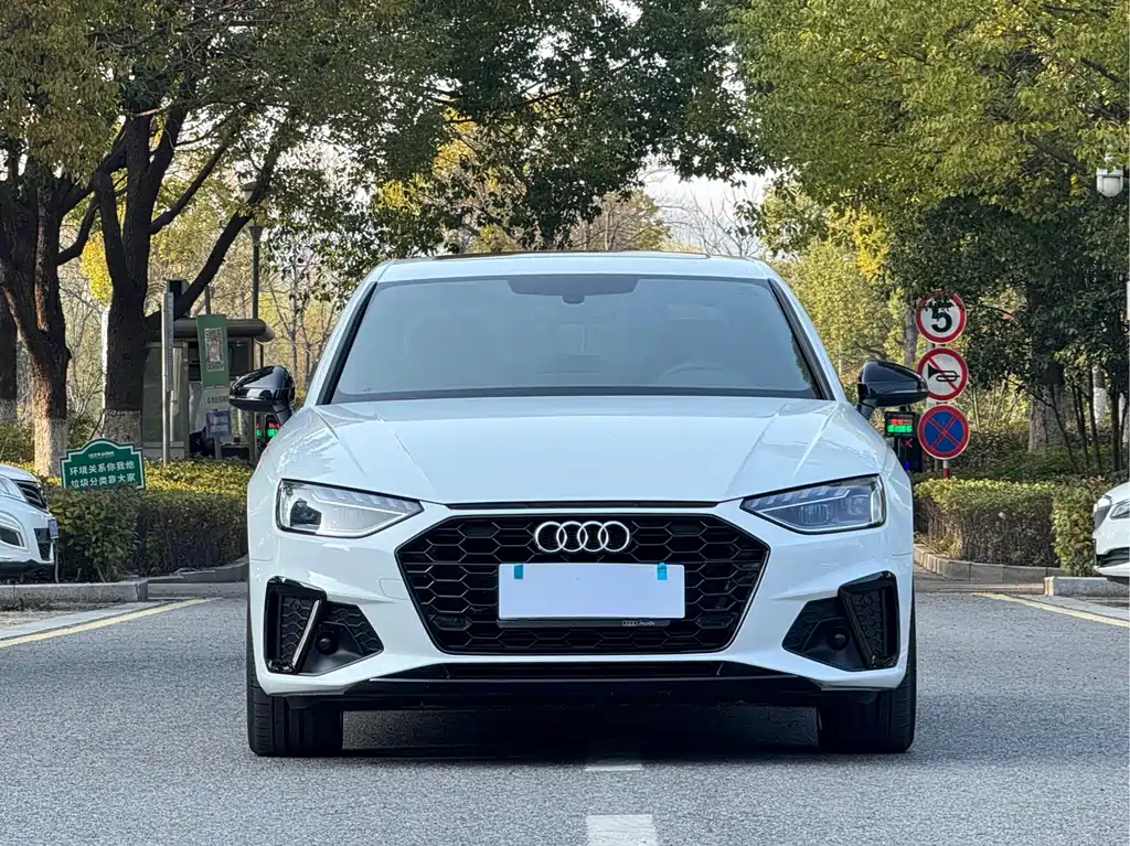Audi A4L 2024 40 TFSI luxury and dynamic model купить на сайте DeffCars