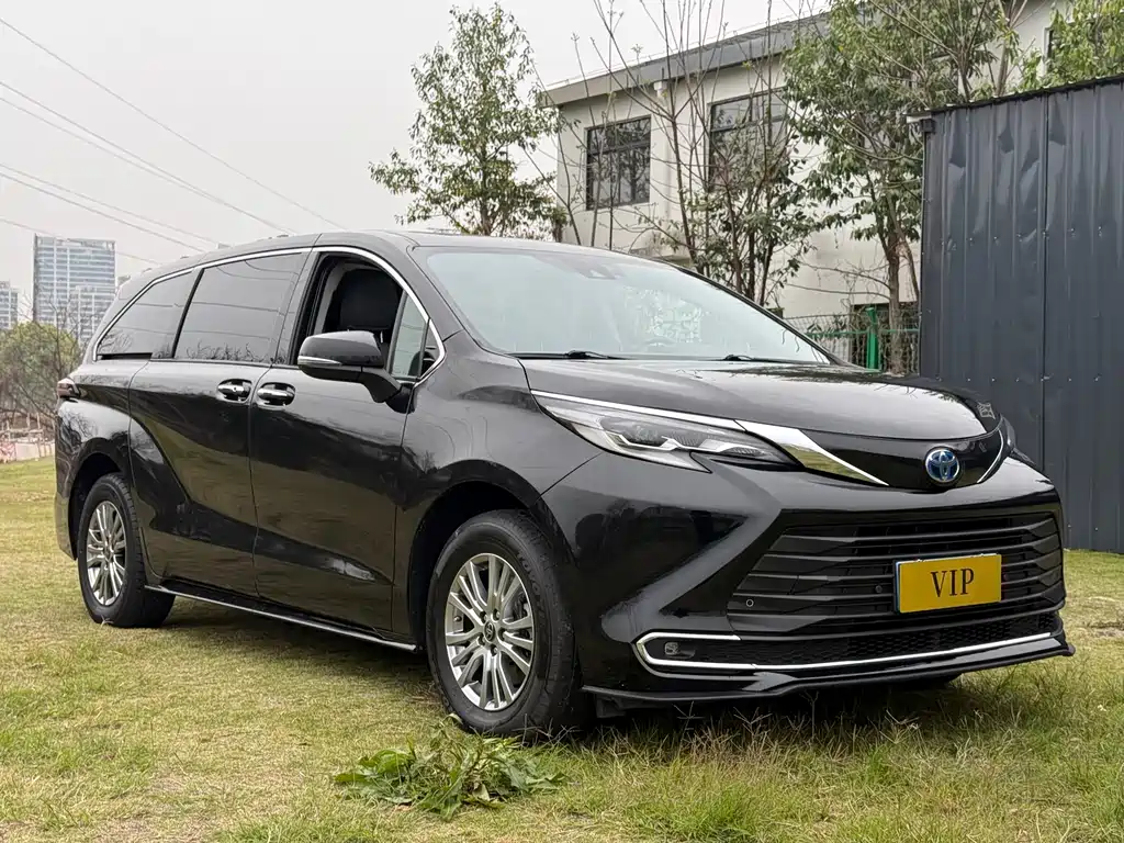 SIENNA 2021 2.5L Hybrid Deluxe Edition купить на сайте DeffCars