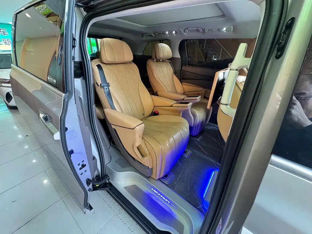 Denza D9 2022 DM-i 970 four-wheel drive flagship model купить на сайте DeffCars