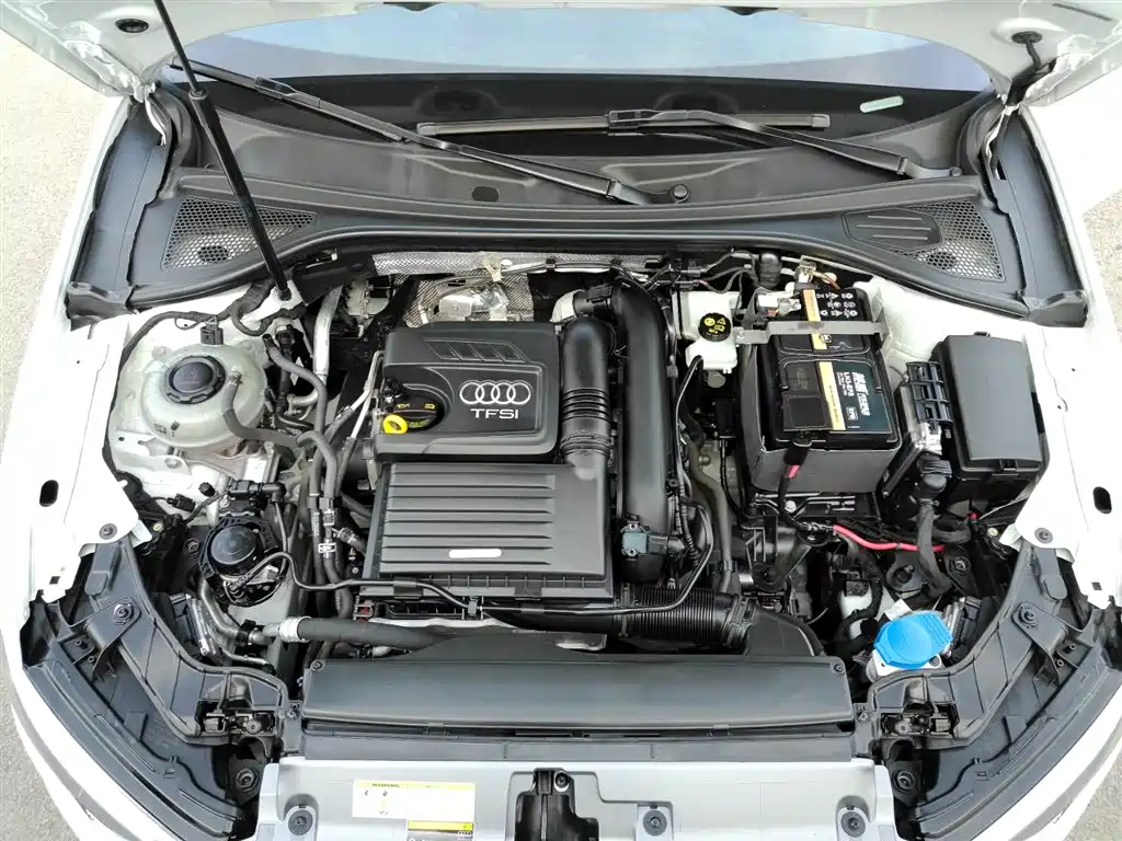 Audi A3 2020 Sportback 35 TFSI Fashion Type National VI купить на сайте DeffCars
