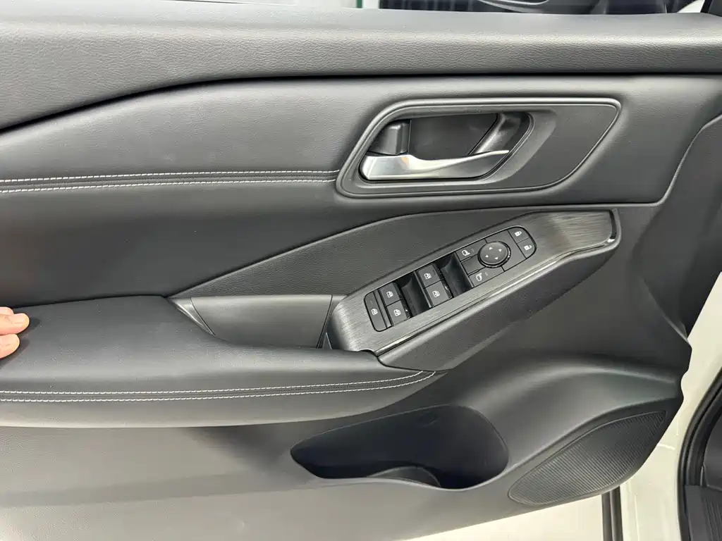 Qashqai 2023 1.3T CVT Deluxe Edition купить на сайте DeffCars
