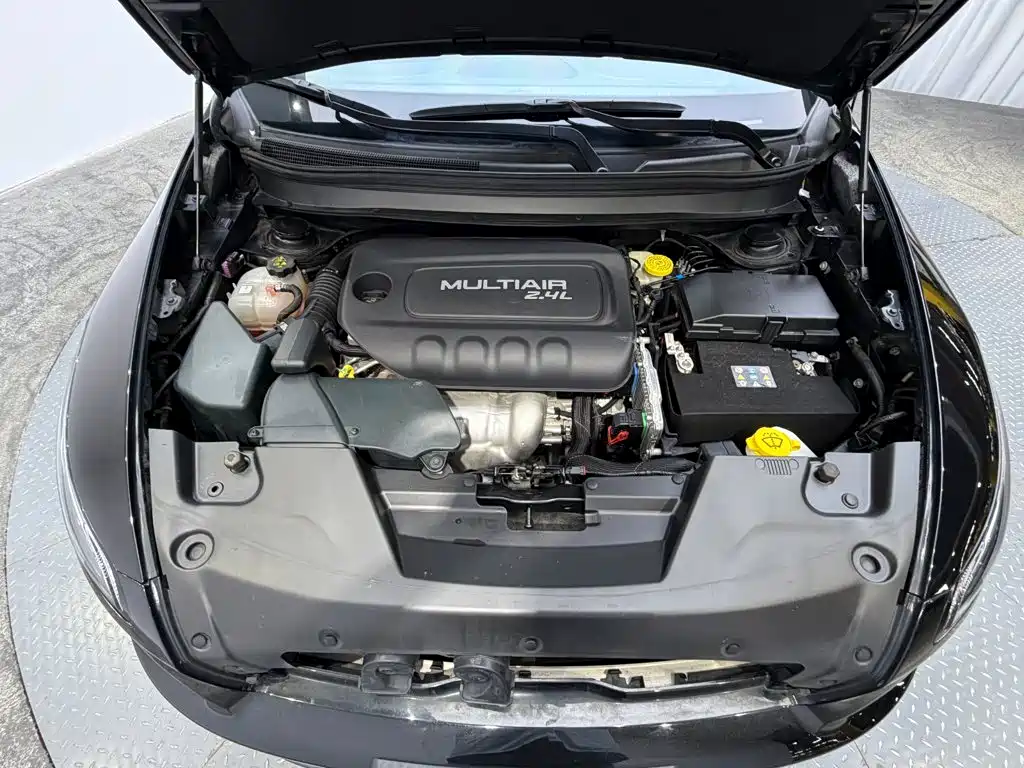 Cherokee (Китай) 2017 2.4L leading smart version купить на сайте DeffCars