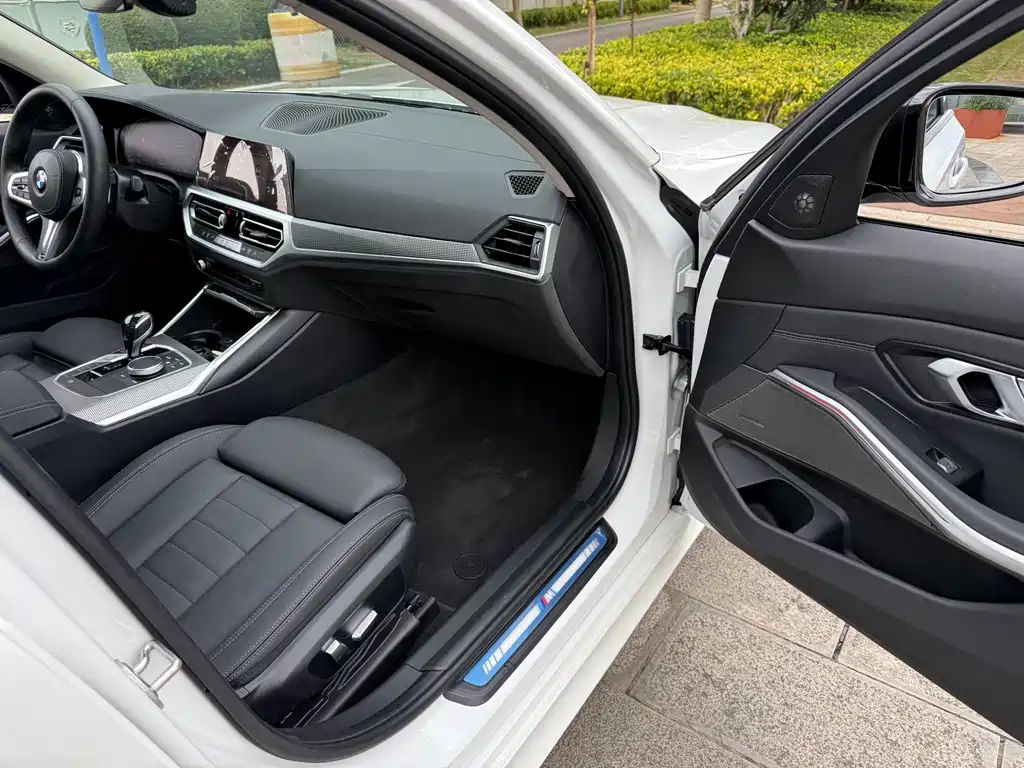 BMW 3 Series 2020 325Li M Sports Night Package купить на сайте DeffCars