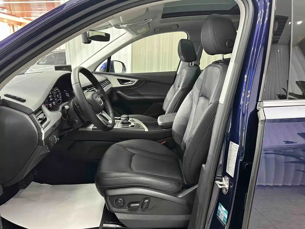 Audi Q7 2019 45 TFSI Comfort купить на сайте DeffCars