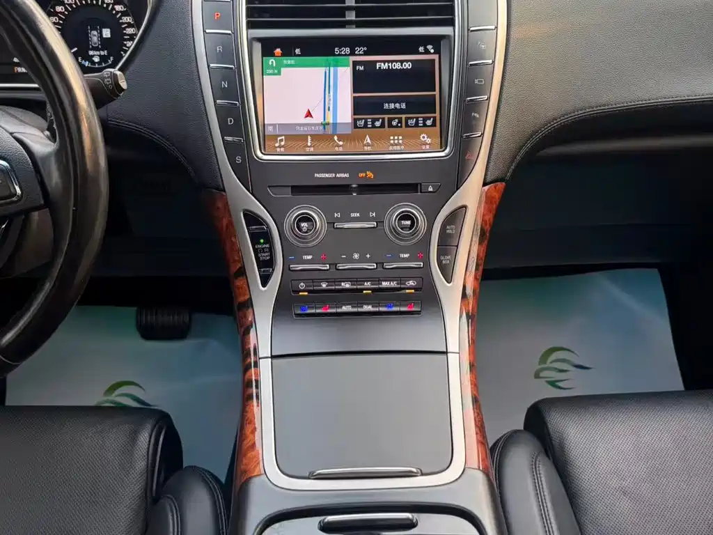 Lincoln MKX 2018 2.7T four-wheel drive premium version купить на сайте DeffCars