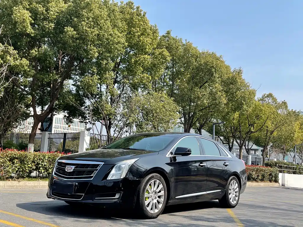 Cadillac XTS 2015 28T Comfort Model купить на сайте DeffCars