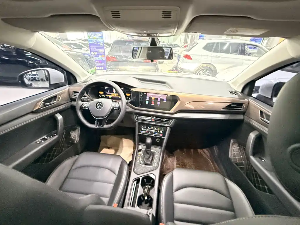Tuyue 2022 280TSI two-wheel drive luxury version купить на сайте DeffCars