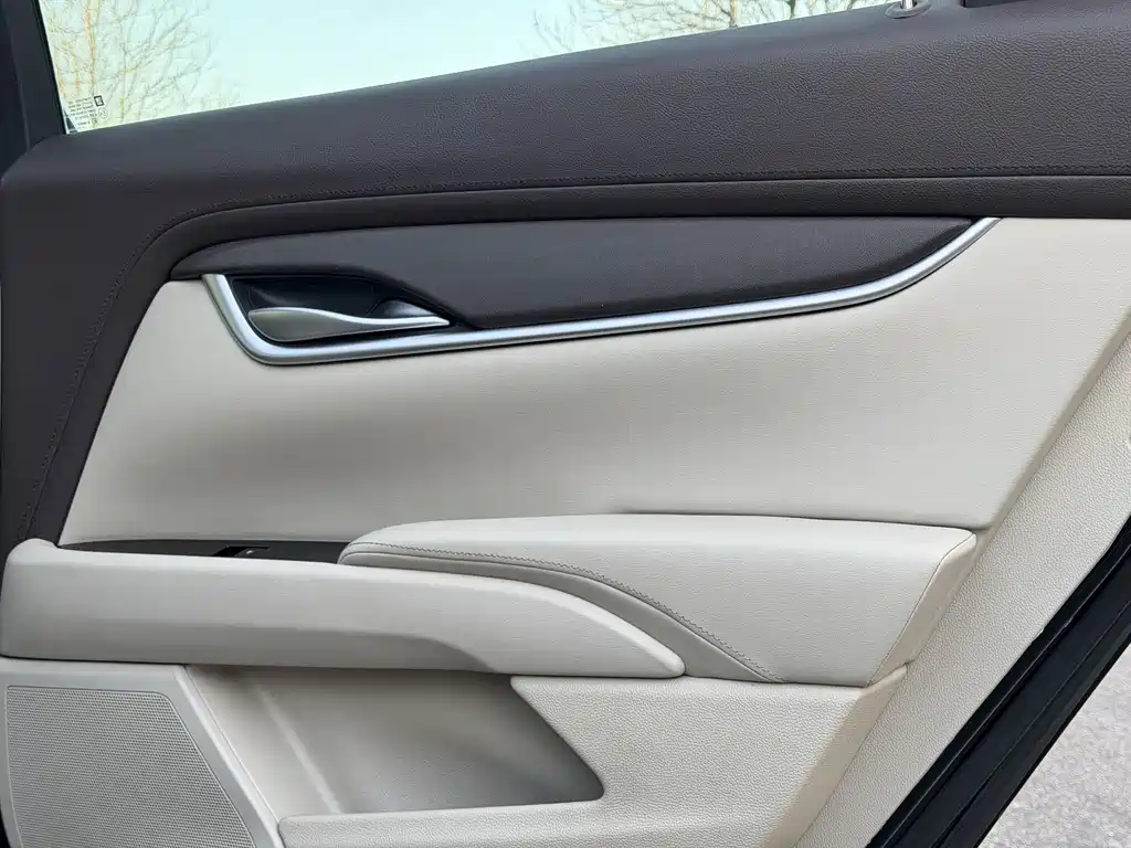 Cadillac XTS 2017 28T Elite купить на сайте DeffCars