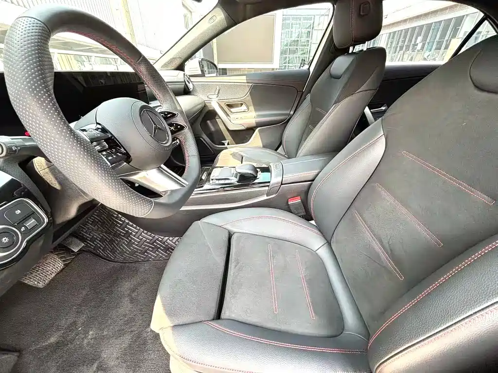 Mercedes-Benz A-Class 2023 A 200 L Fashion Model купить на сайте DeffCars