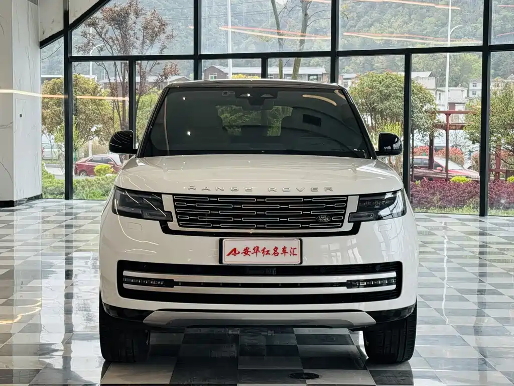 Range Rover 2023 3.0 L6 400PS Genesis Extended Edition купить на сайте DeffCars
