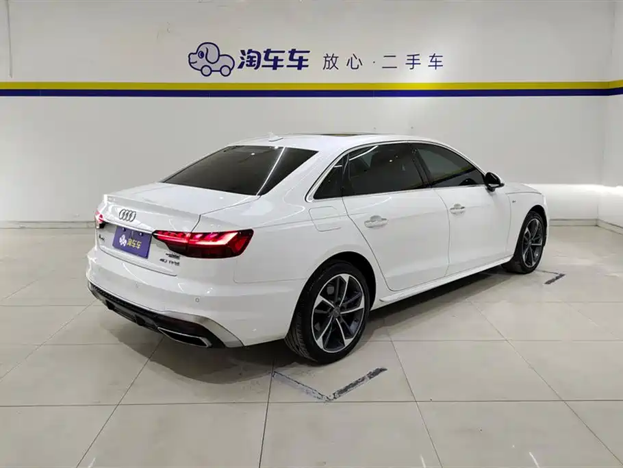 Audi A4L 2022 40 TFSI Fashionable and Dynamic купить на сайте DeffCars