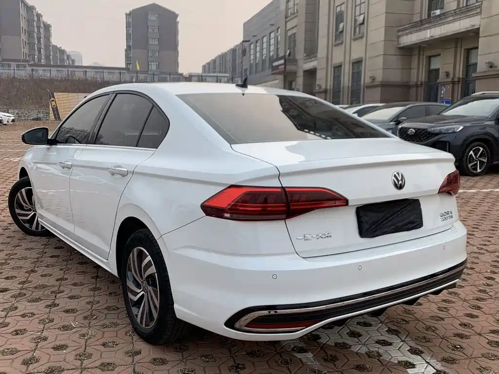 Bora 2023 model 200TSI DSG Yuexing PRO version купить на сайте DeffCars