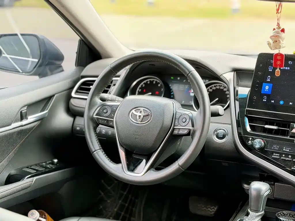 Camry 2023 2.0G Deluxe Edition купить на сайте DeffCars