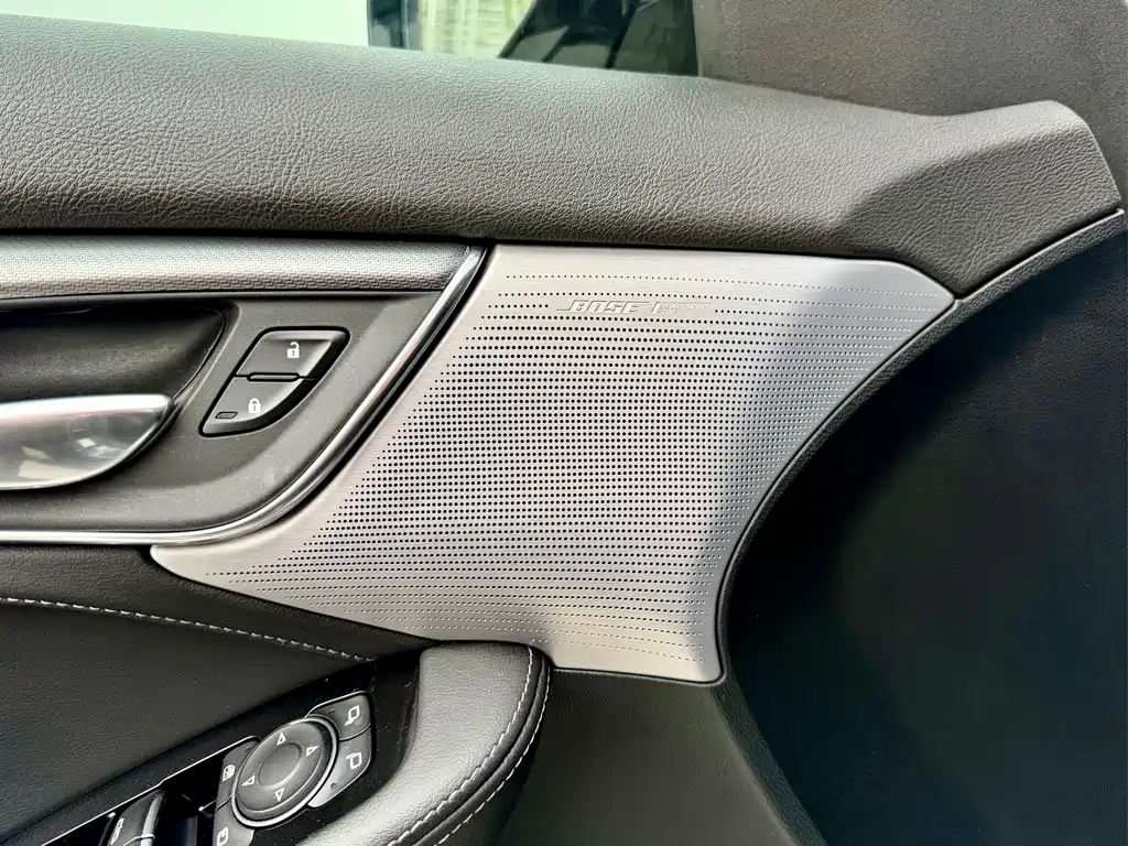 Cadillac CT5 2020 28T luxury model купить на сайте DeffCars