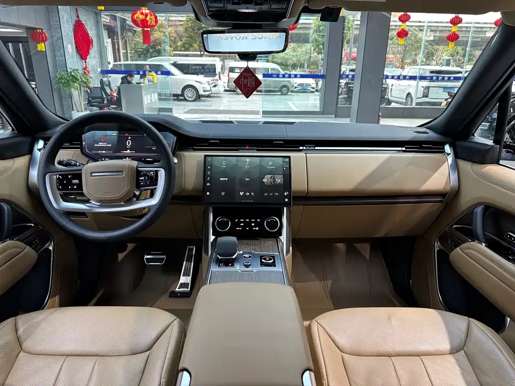 Range Rover 2023 3.0 L6 400PS Seven-seater Extended Edition купить на сайте DeffCars