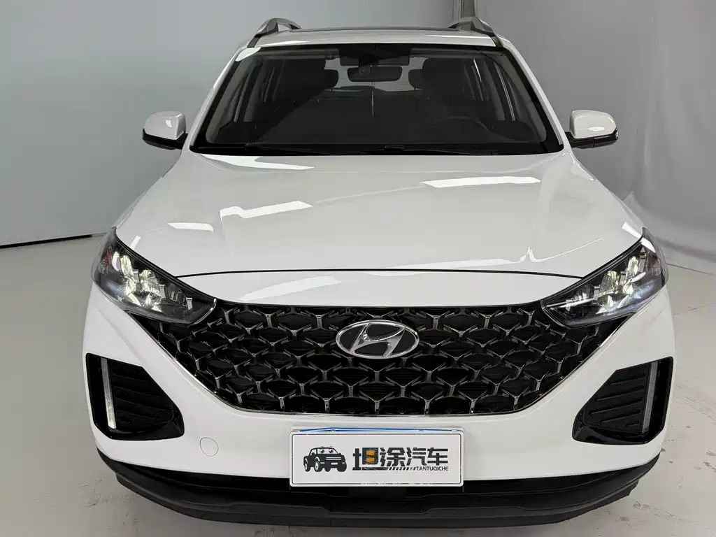Beijing Hyundai ix35 2021 2.0L automatic two-wheel drive GLS leading version купить на сайте DeffCars