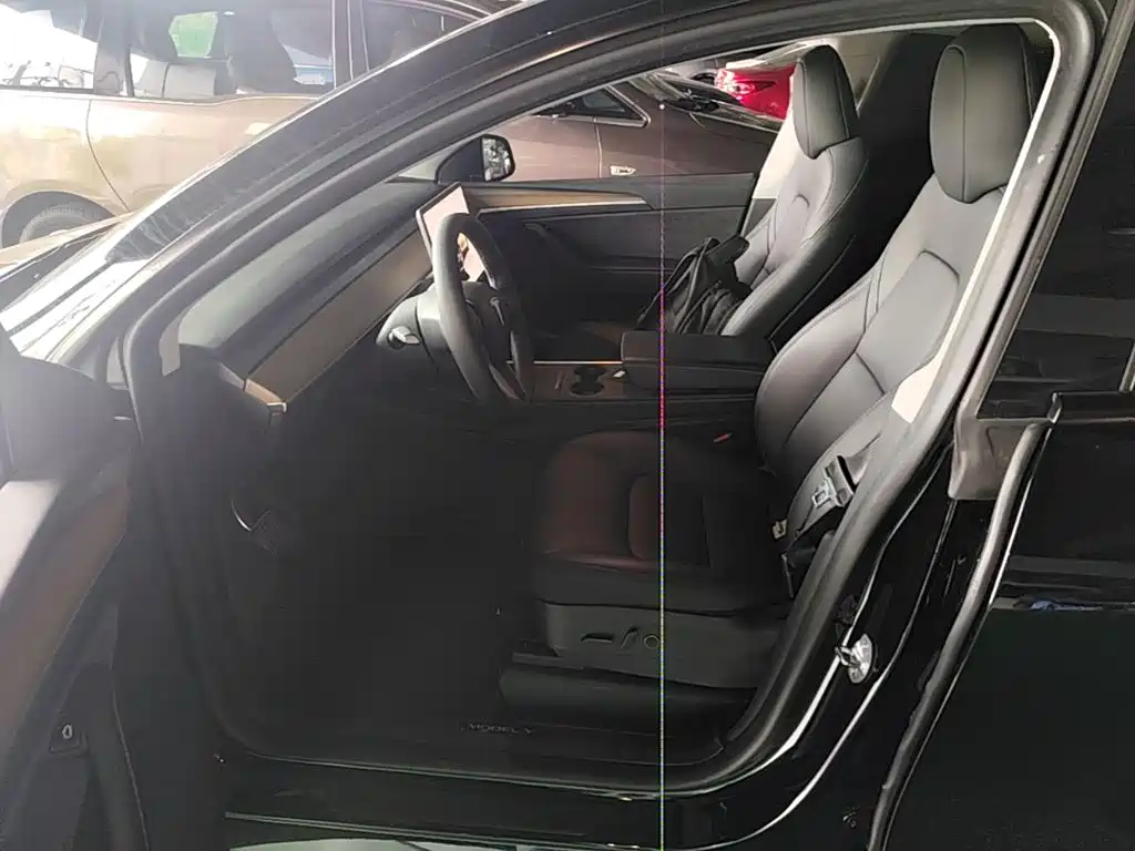 Model Y 2022款 改款 后轮驱动版 купить на сайте DeffCars