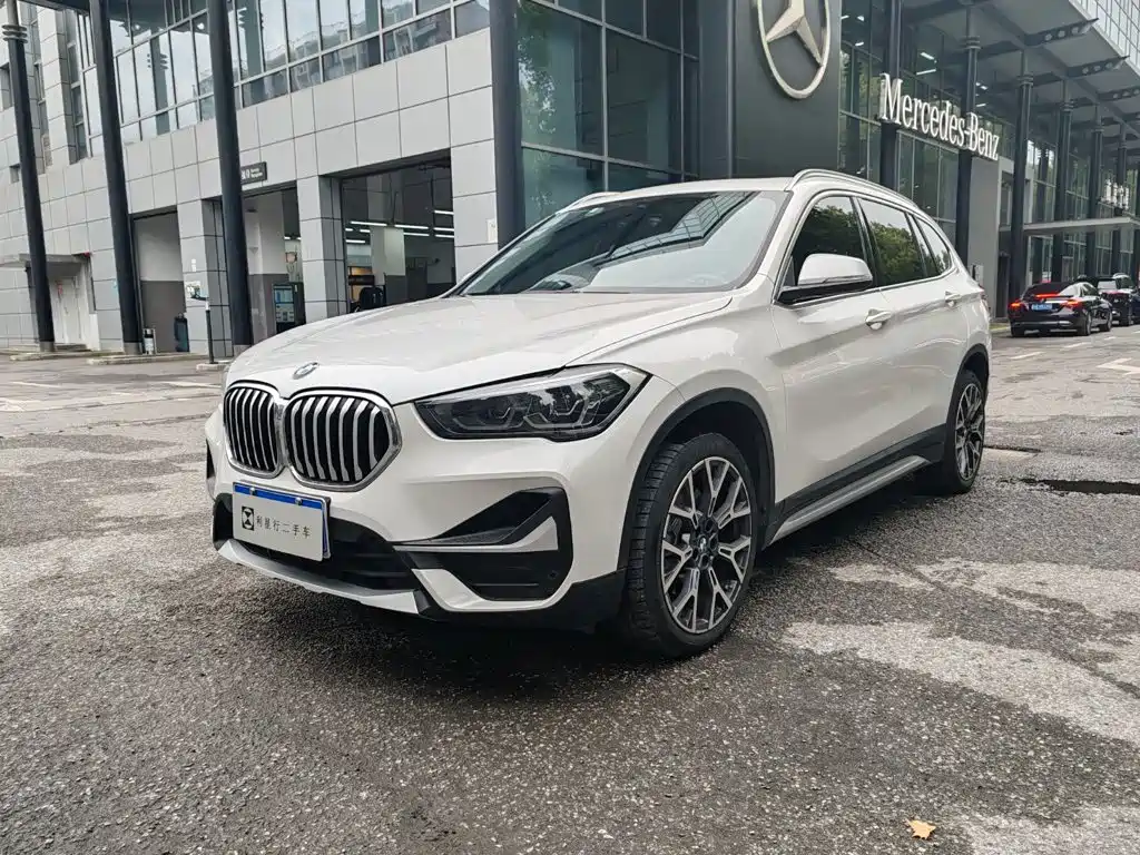 BMW X1 2022 facelift xDrive25Li exclusive model купить на сайте DeffCars