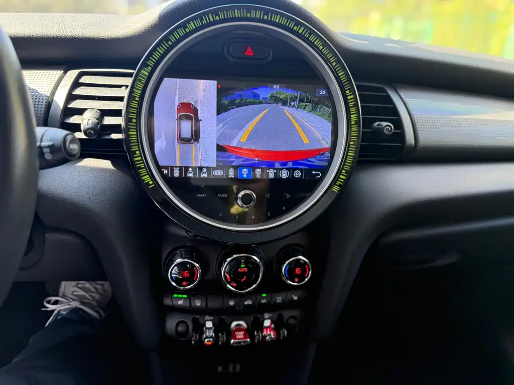 MINI 2016 1.5T COOPER Avant-Garde Five-Door Edition купить на сайте DeffCars