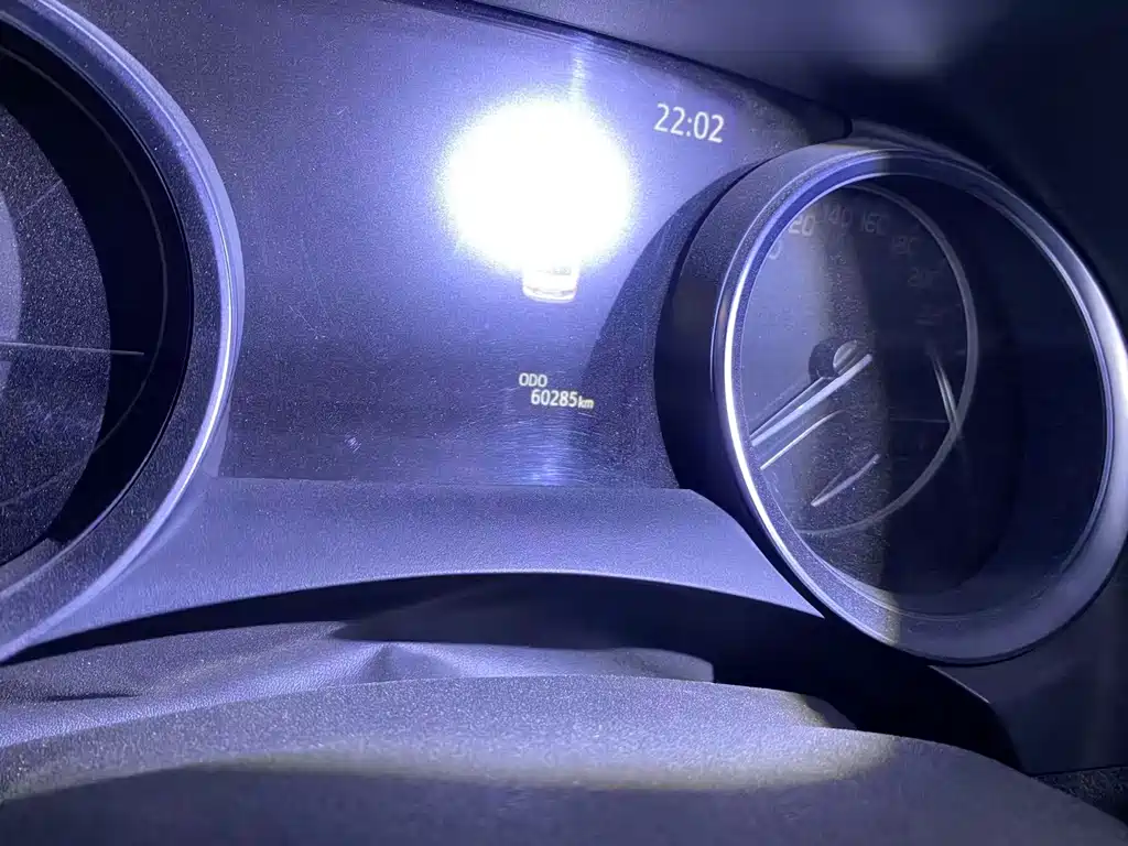Camry 2019 2.5G Deluxe Edition National VI купить на сайте DeffCars