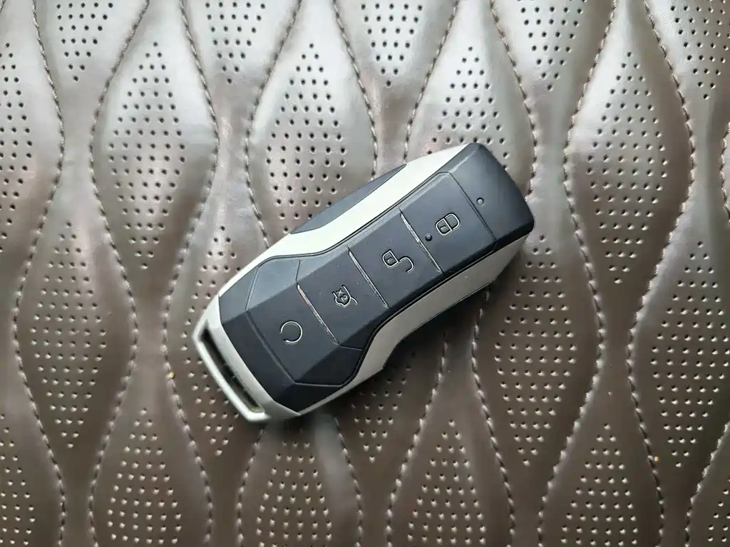 Han 2020 DM four-wheel drive performance version premium model купить на сайте DeffCars