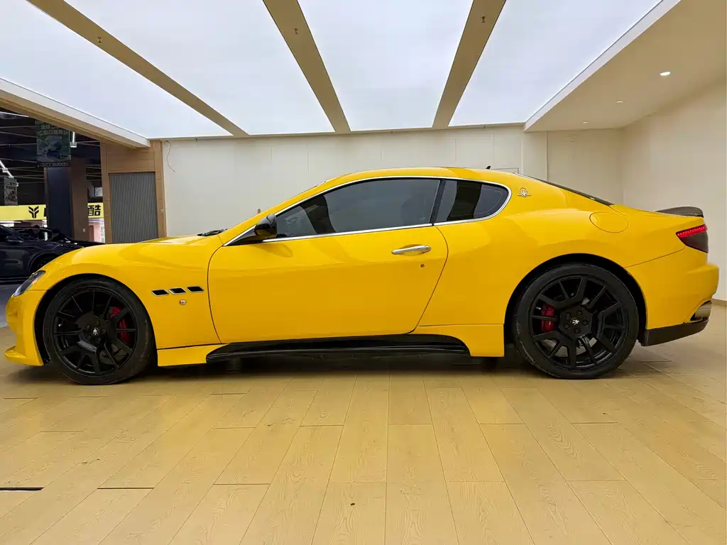 GranTurismo 2013 4.7L Sport Automatic купить на сайте DeffCars