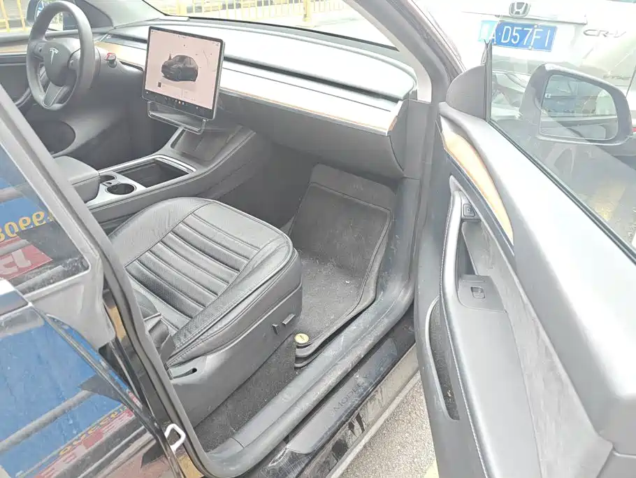 Model Y 2022 rear-wheel drive version купить на сайте DeffCars