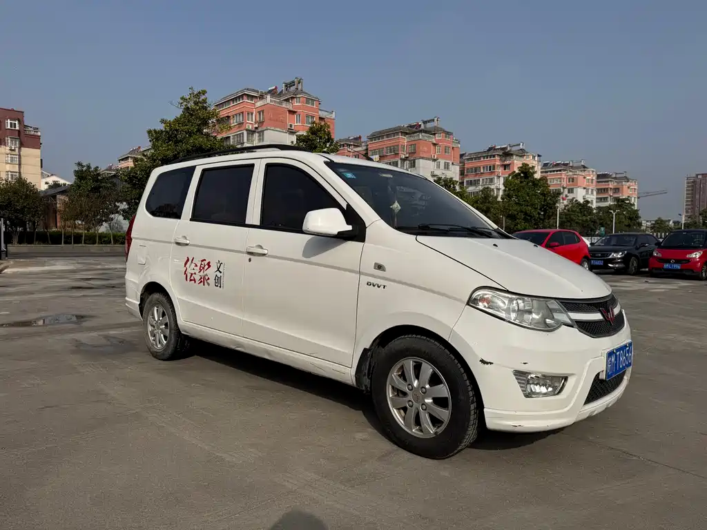 Wuling Hongguang 2018 1.5L S Standard L2B купить на сайте DeffCars
