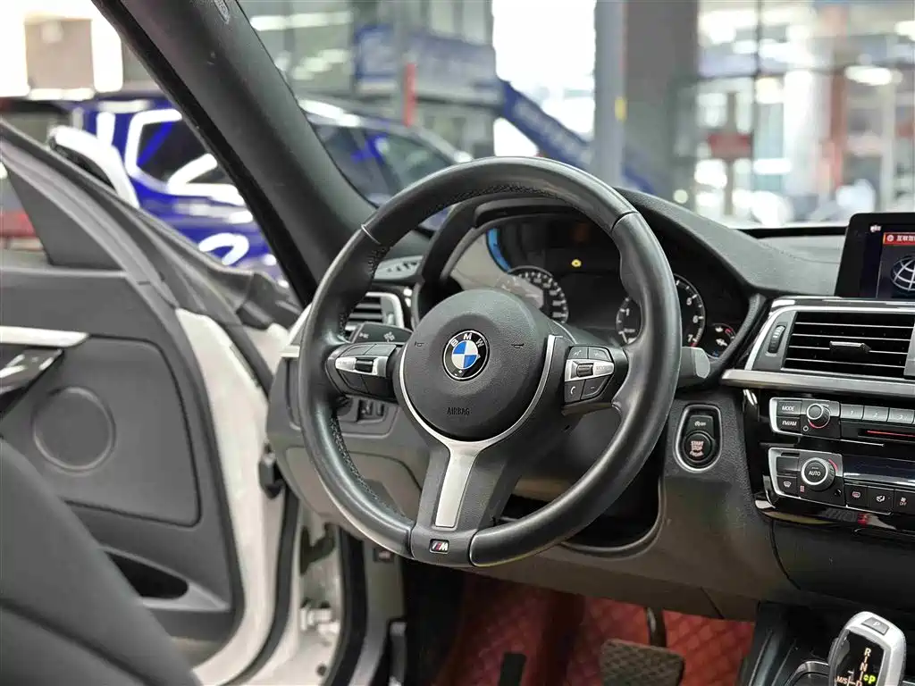 BMW 3 Series GT 2019 320i M Sports Package купить на сайте DeffCars
