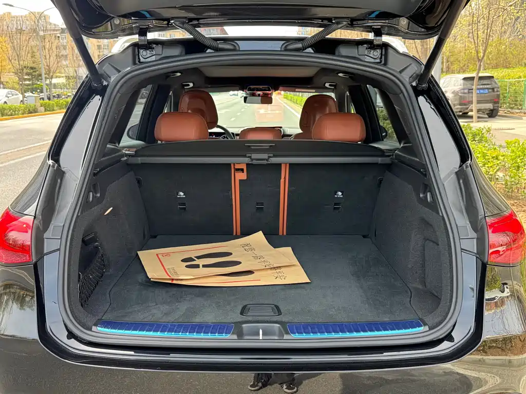 Mercedes-Benz GLC 2024 GLC 260 L 4MATIC luxury model 5 seats купить на сайте DeffCars