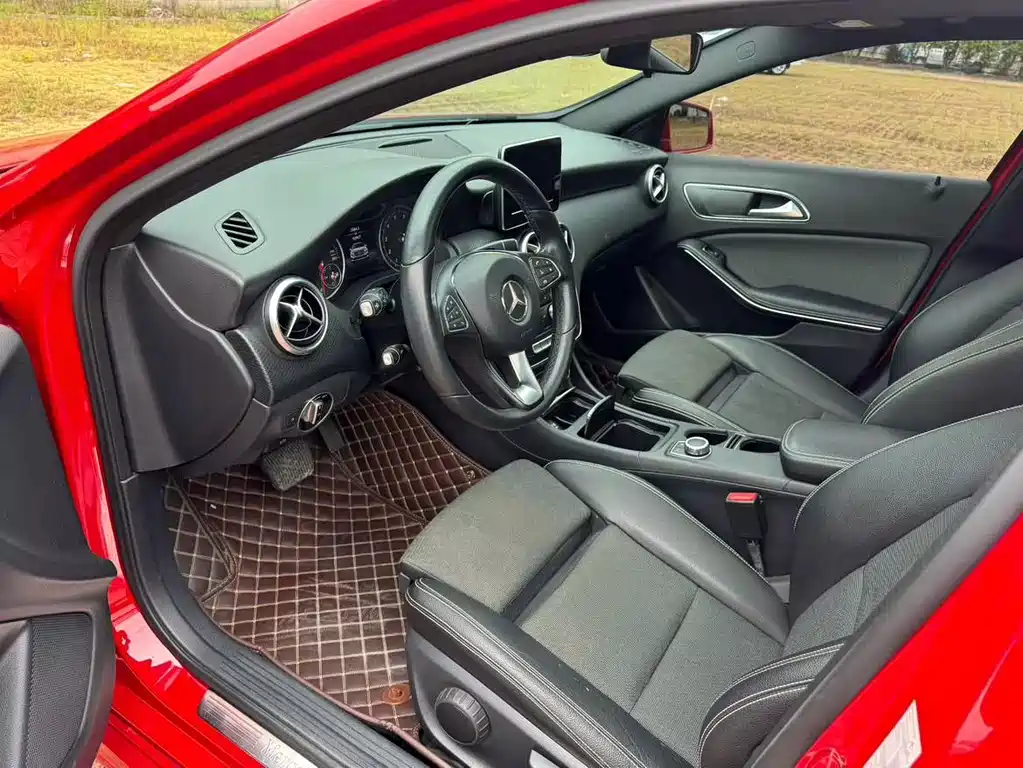 Mercedes-Benz A-Class Imported 2016 A 200 Dynamic купить на сайте DeffCars