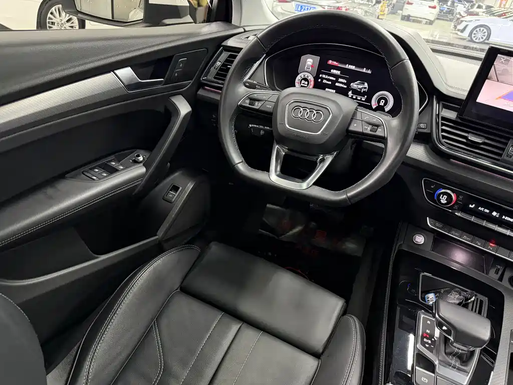 Audi Q5L 2022 facelift 40T luxury and dynamic model купить на сайте DeffCars