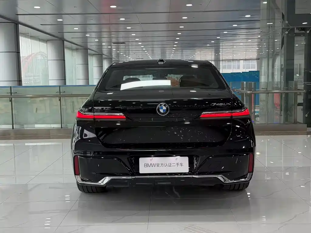 BMW 7 Series 2023 740Li Exclusive M Sports Package купить на сайте DeffCars