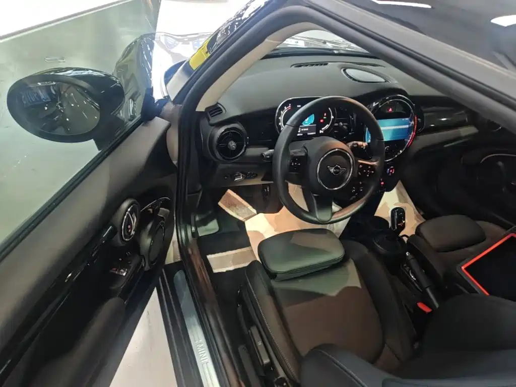 MINI 2023 facelift 1.5T COOPER artist купить на сайте DeffCars