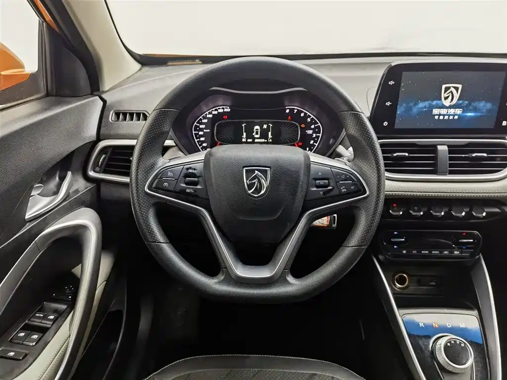 Baojun 510 2017 1.5L automatic fashion model купить на сайте DeffCars
