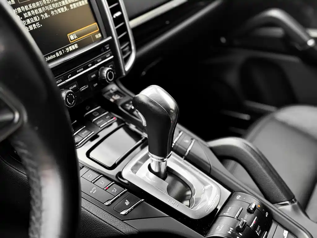 Cayenne 2015 3.0T купить на сайте DeffCars
