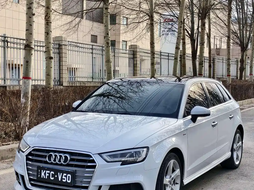 Audi A3 2020 Sportback 35 TFSI Fashion Type National VI купить на сайте DeffCars