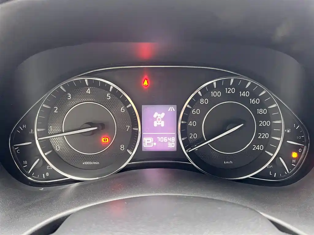 Patrol 2018 4.0L LinkedIn model купить на сайте DeffCars