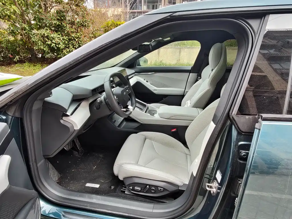 Xpeng P7 2025 750 four-wheel drive high performance Ultra купить на сайте DeffCars