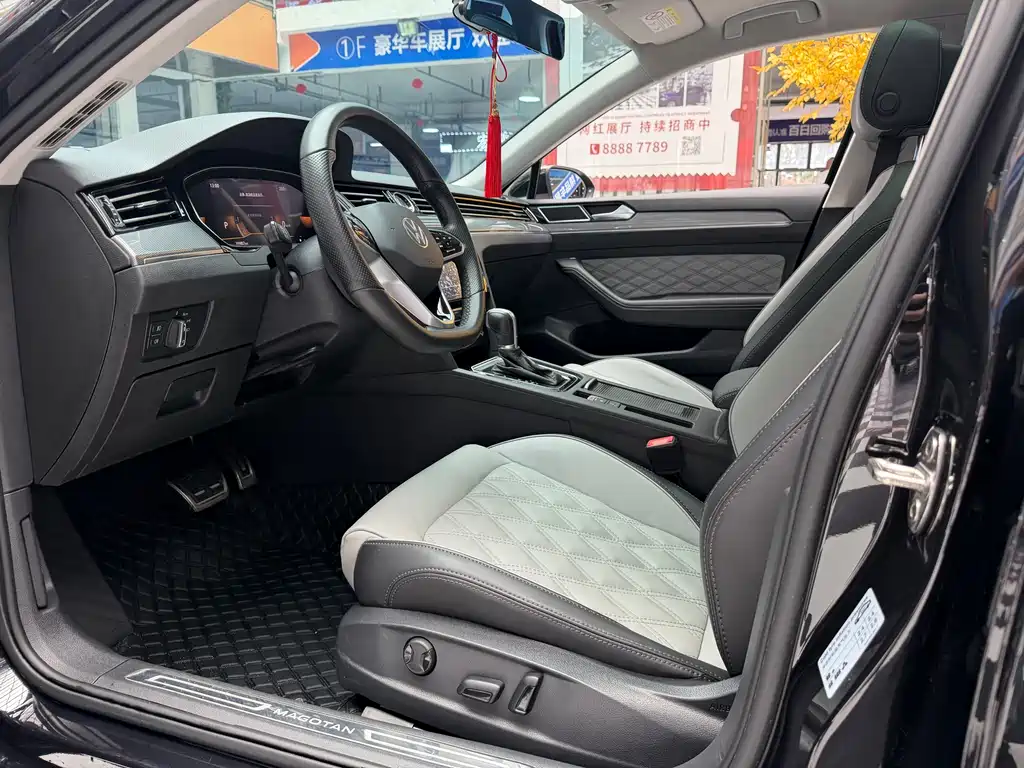 Magotan 2023 2 million commemorative edition 280TSI DSG leading model купить на сайте DeffCars