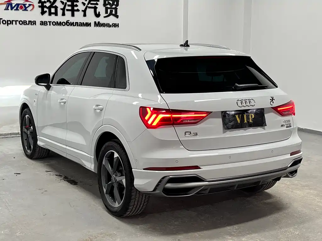 Audi Q3 2022 35 TFSI Fashionable and Dynamic купить на сайте DeffCars
