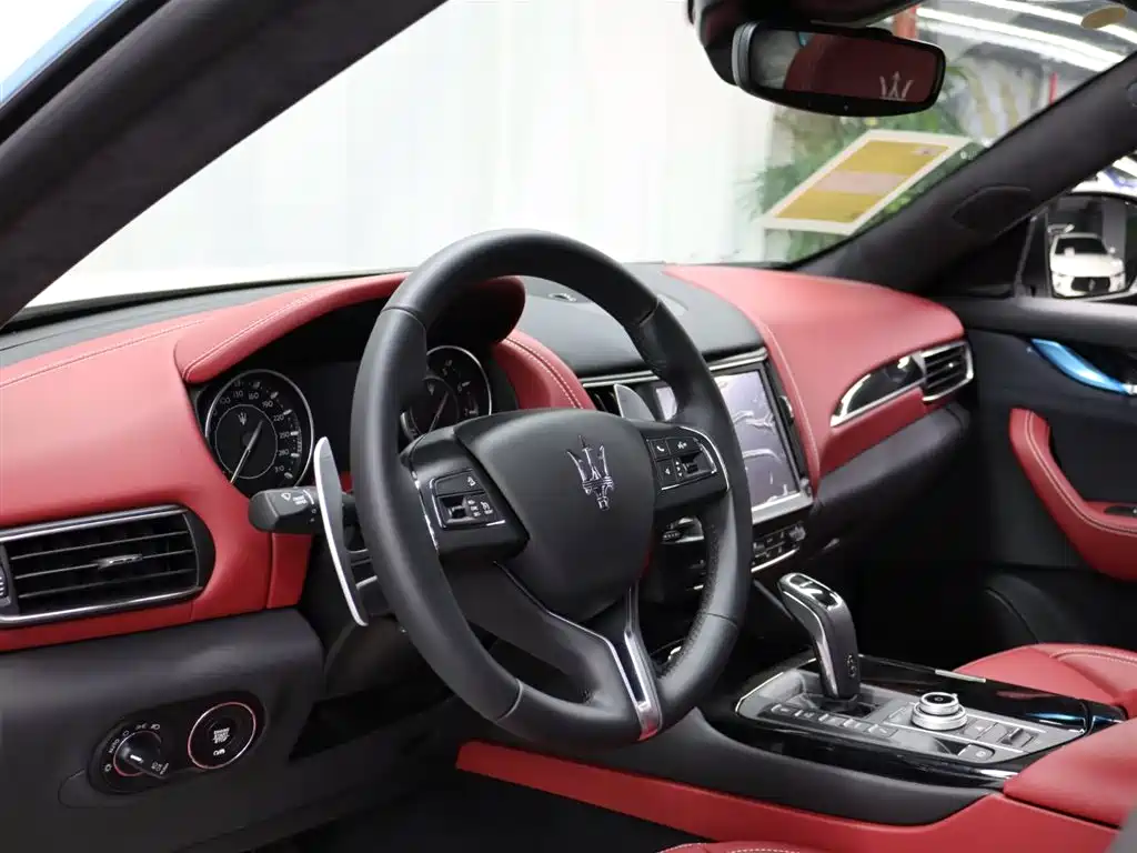 Levante 2024 2.0T GT Ultima купить на сайте DeffCars
