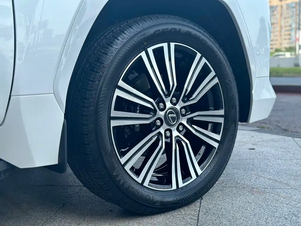 Lexus LX 2025 700h Territory Edition купить на сайте DeffCars