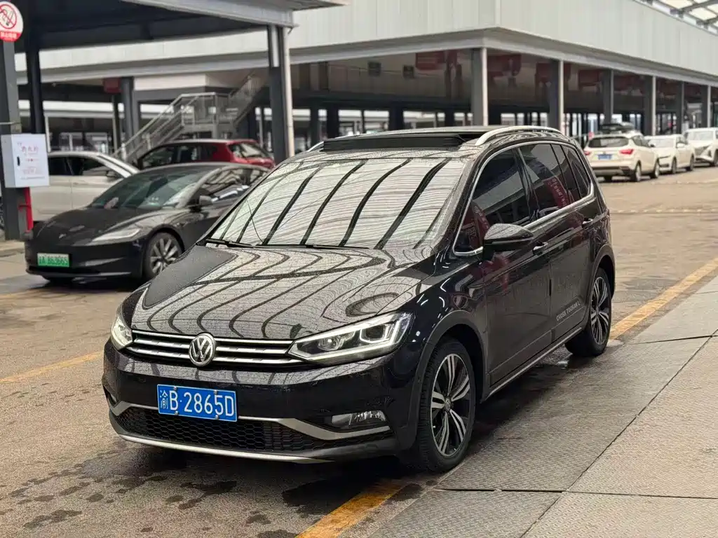 Touran 2018 Touran L 280TSI DSG Expansion Deluxe Edition 6 seats National V купить на сайте DeffCars
