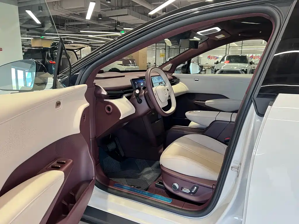 Jikrypton X 2025 five-seater long-range version купить на сайте DeffCars