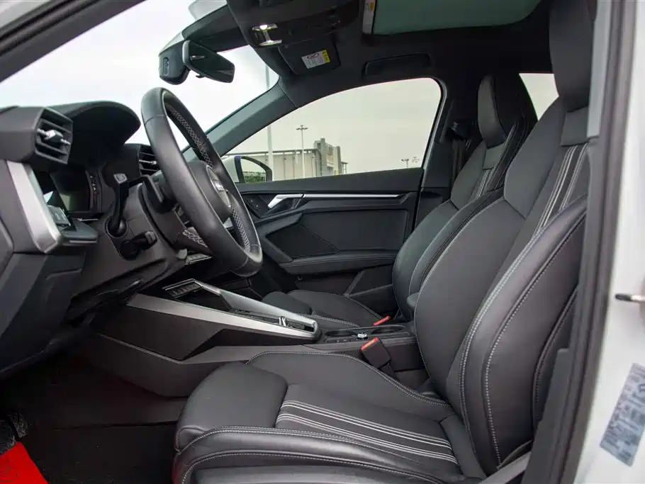 Audi A3 2024 A3L Limousine 35 TFSI Fashionable and Sporty купить на сайте DeffCars