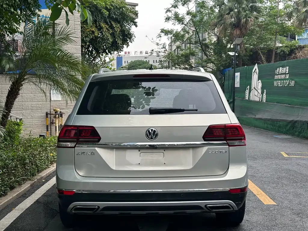 Touron 2019 380TSI four-wheel drive luxury version National VI купить на сайте DeffCars