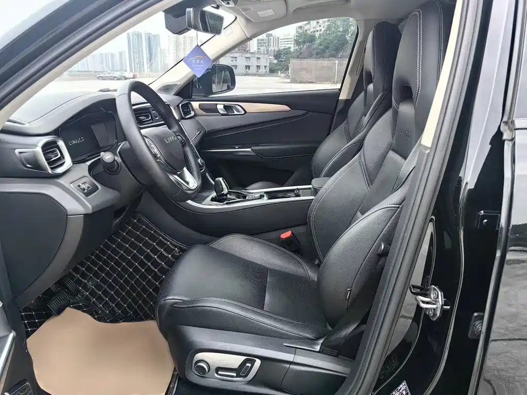Lynk & Co 01 2019 2.0T two-wheel drive Pro version National VI купить на сайте DeffCars