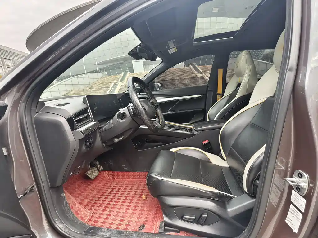 MG5 Scorpio 2022 1.5T Deluxe Edition купить на сайте DeffCars